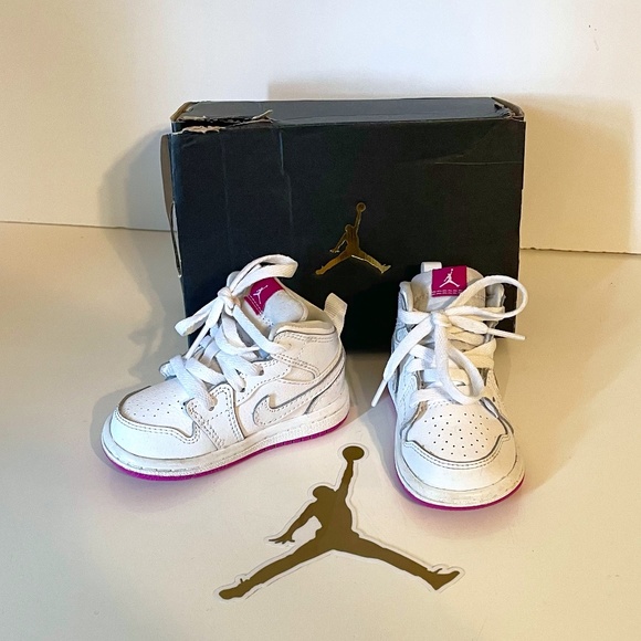 Nike Jordan Jumpman 1 Mid Rise Toddler Sneakers White & Fuschia Size 4 (Childs) - Picture 1 of 14